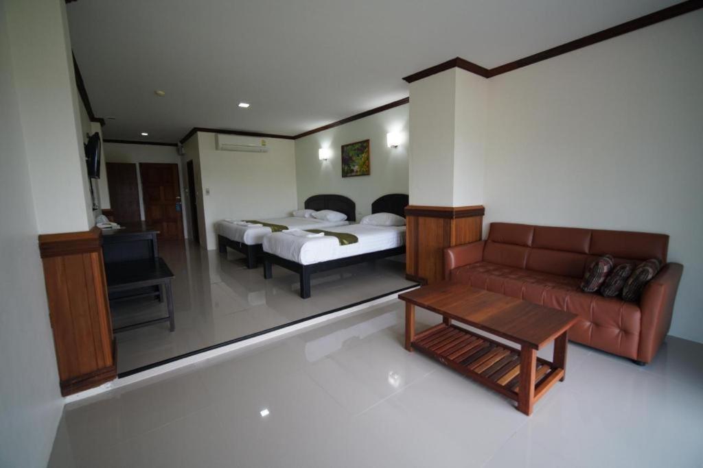 Sea Mountain Khanom Hotel Exteriör bild