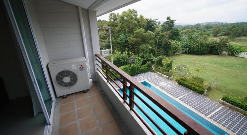 Sea Mountain Khanom Hotel Exteriör bild